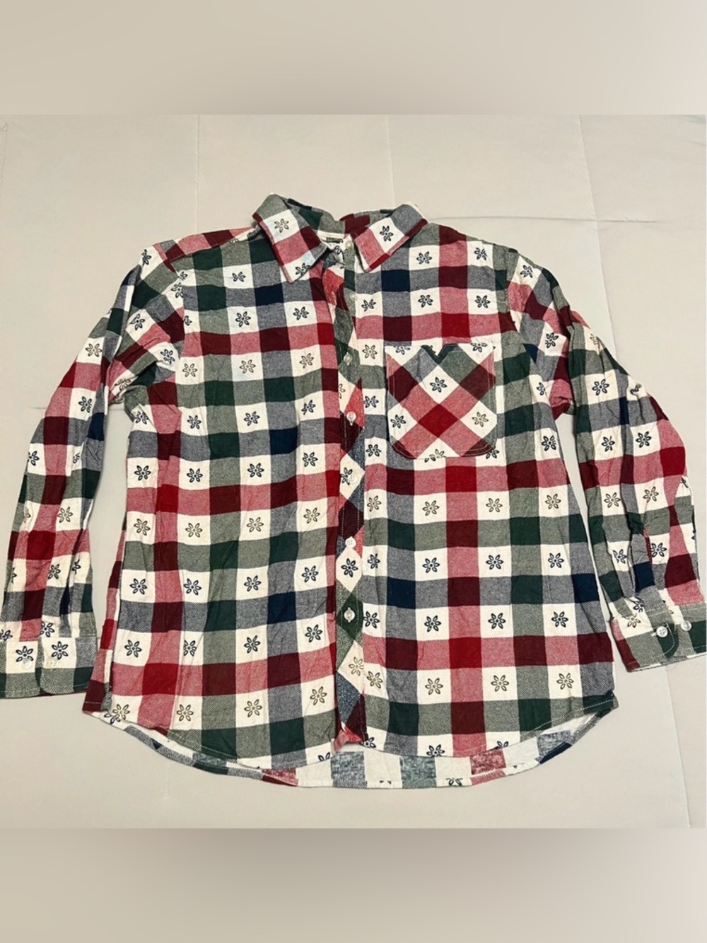 Vintage 90s American
Sweetheart Plaid Floral Flannel
Shirt XL